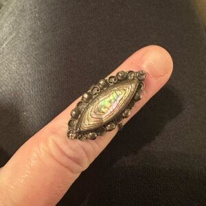 Vintage 925 silver and abalone shell ring